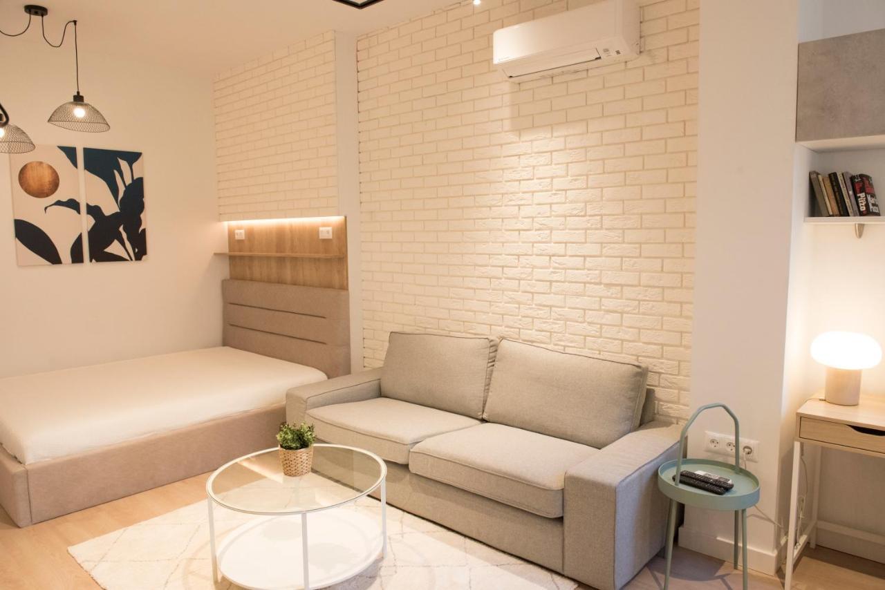Top Center Designer Studio Apartment Sofia Ngoại thất bức ảnh